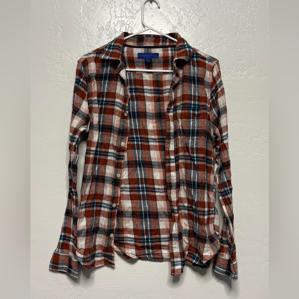 Womens size small Aeropostale brand plaid shirt, #L1146
